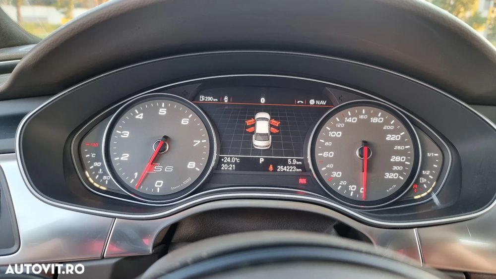 Audi A6 - 6