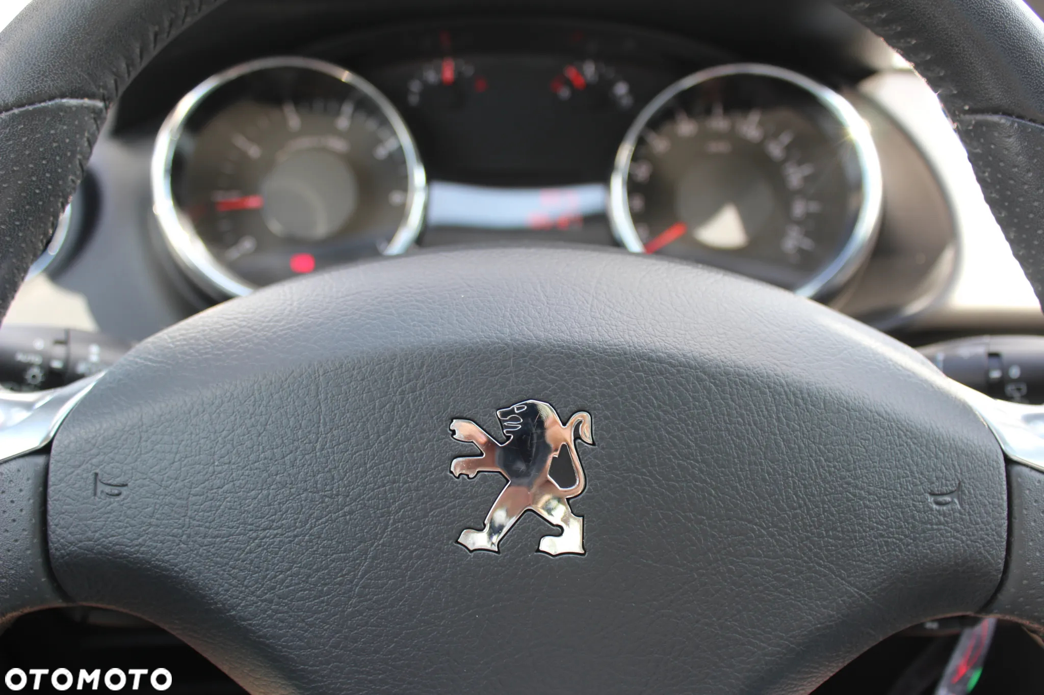 Peugeot 3008 120 VTi Premium - 16