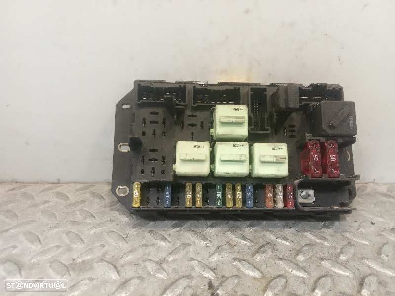 CAIXA DE RELÉS/ FUSÍVEIS LAND ROVER RANGE ROVER III 3.0 D 4X4 177CV 2926CC - 1