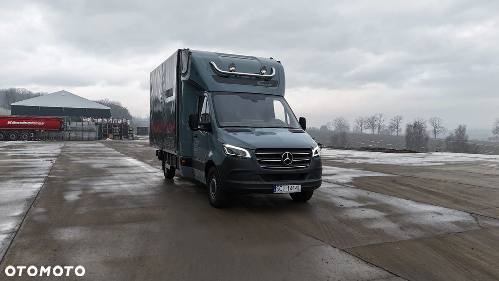Mercedes-Benz Sprinter - 4
