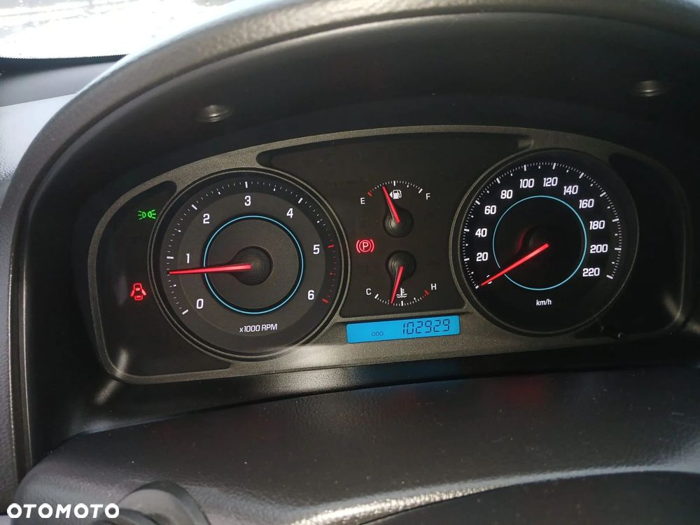 Chevrolet Captiva 2.2 D LT+ - 6