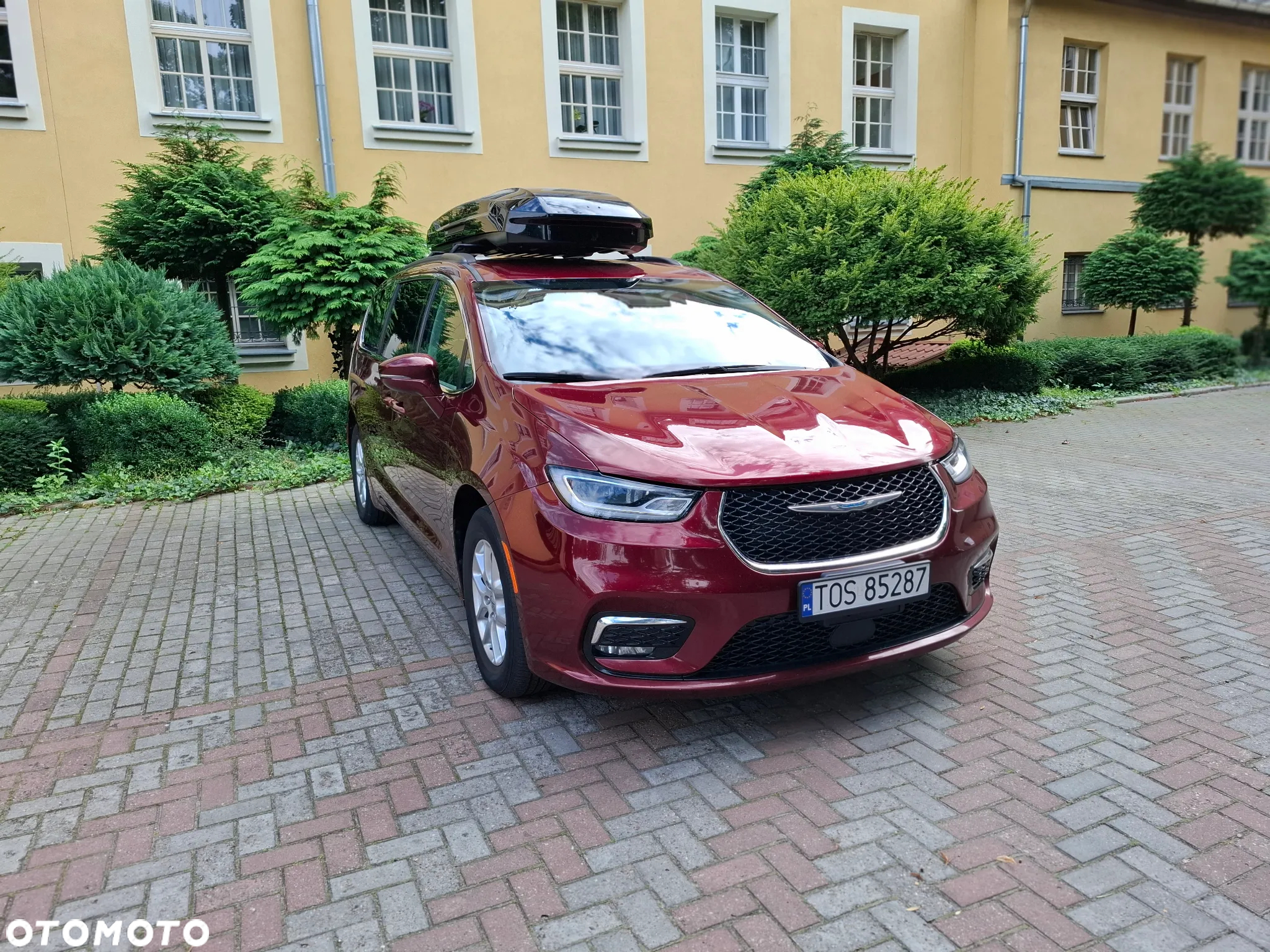Chrysler Pacifica - 4