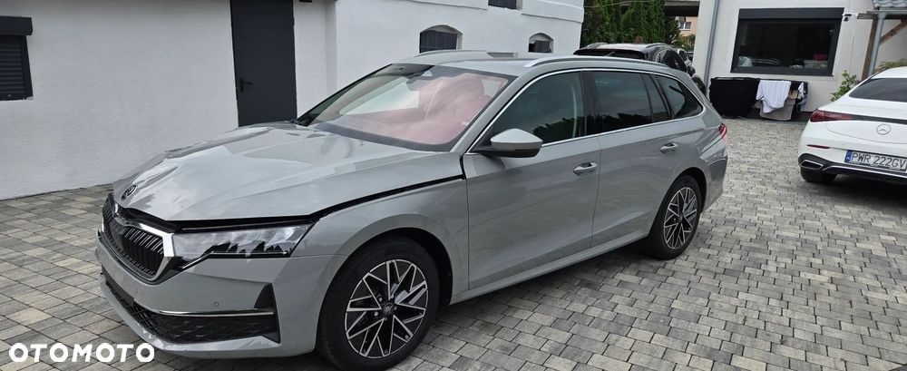 Skoda Octavia 1.5 TSI e-TEC DSG Exclusive Plus - 2