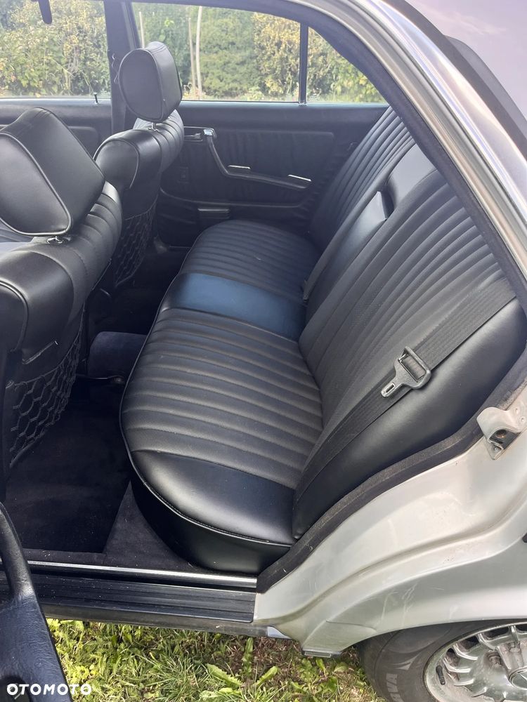Mercedes-Benz W123 - 10