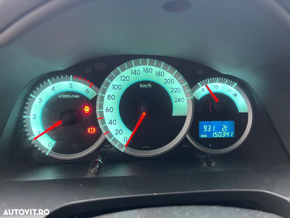 Toyota Corolla Verso 2.2 D-4D Sol - 17