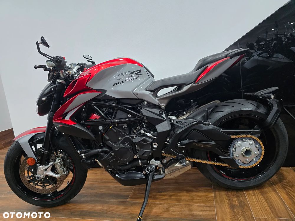 MV AGUSTA Brutale - 7