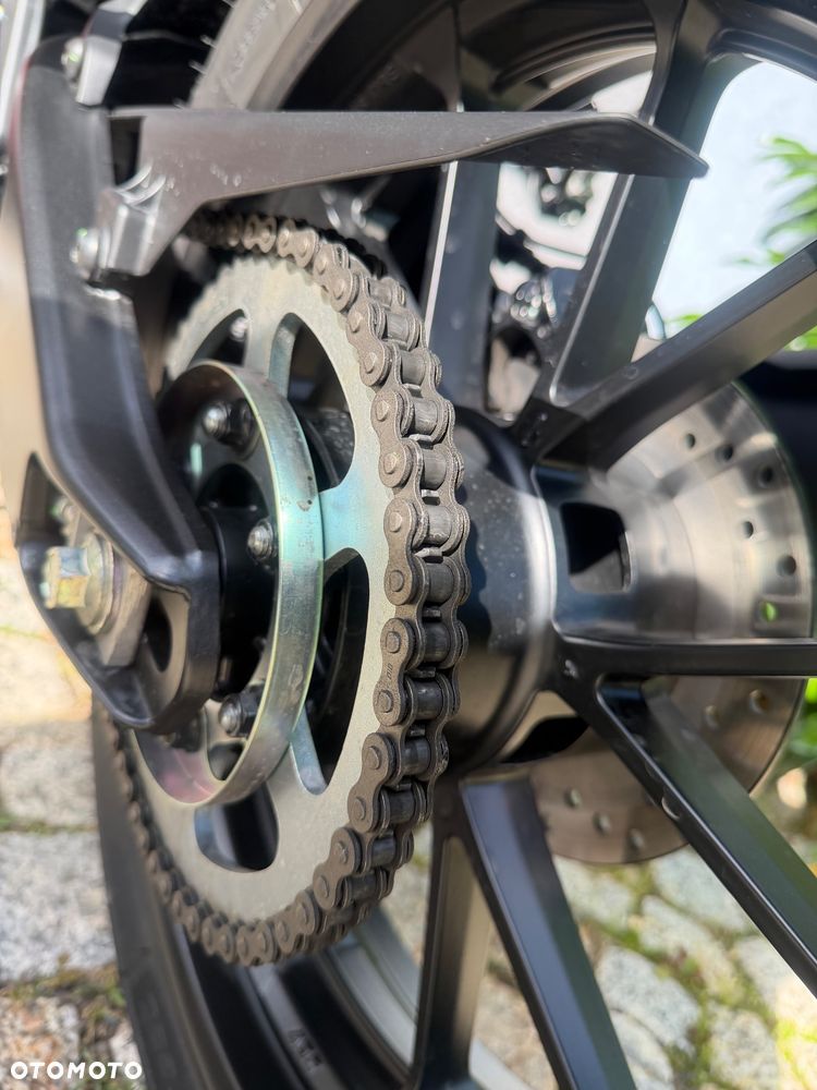 Yamaha MT - 11