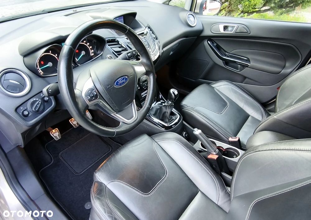 Ford Fiesta 1.0 EcoBoost STart-Stop Titanium - 19