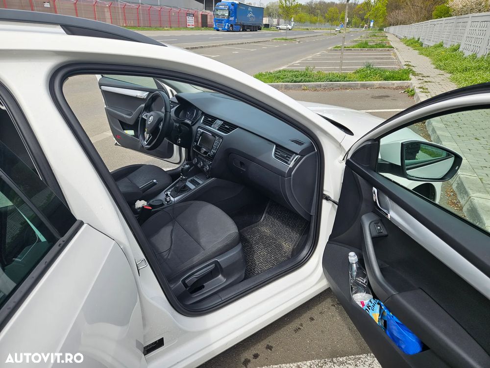 Skoda Octavia 2.0 TDI DSG 4X4 RS - 8