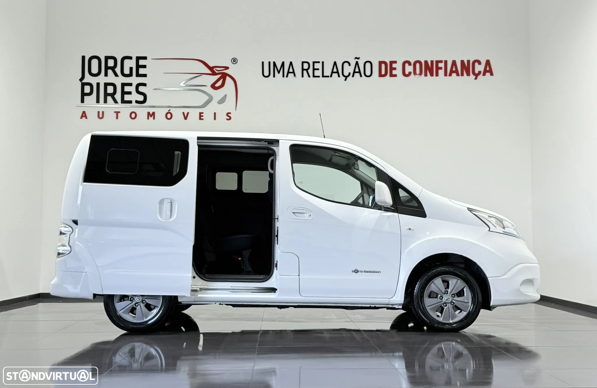Nissan NV200 Evalia - 3