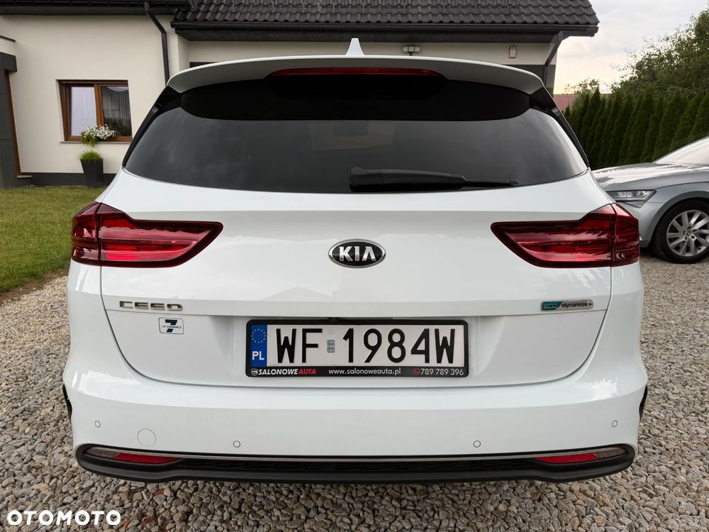 Kia Ceed 1.6 CRDi mHEV L - 21