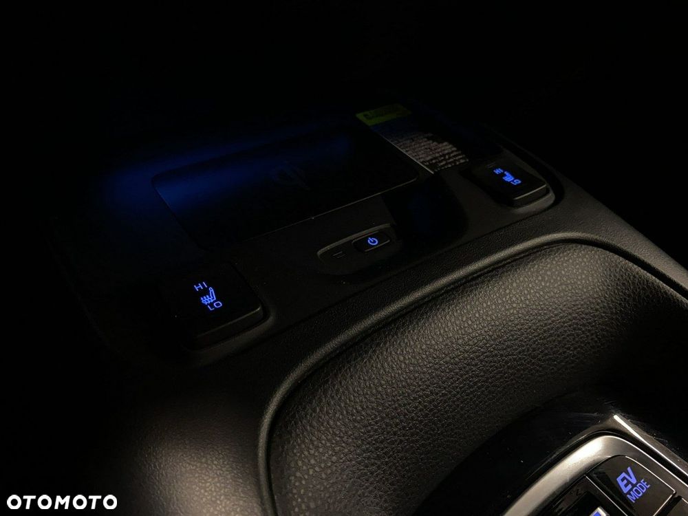 Toyota Corolla - 23