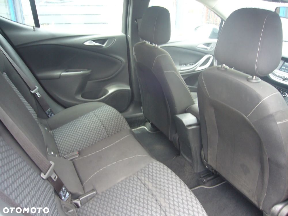 Opel Astra - 16