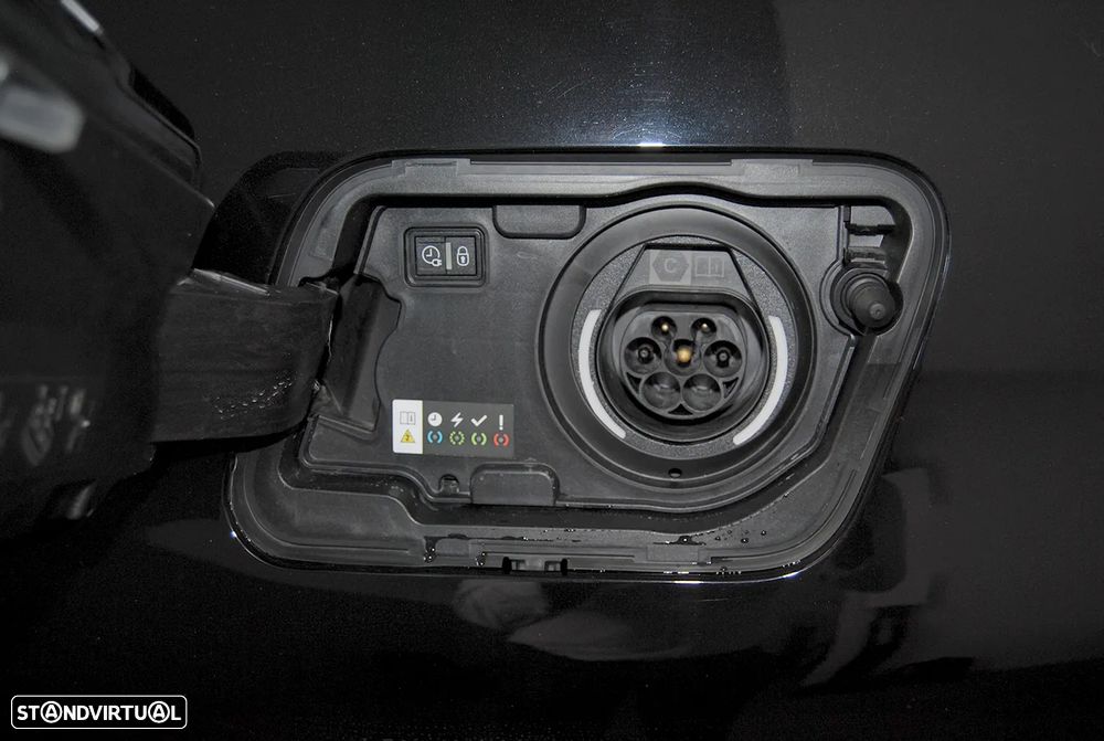 Peugeot 3008 1.6 Hybrid GT e-EAT8 - 54