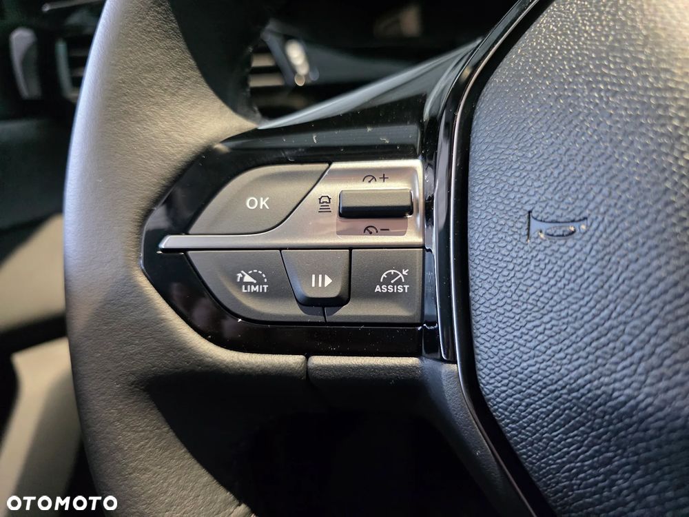 Peugeot 308 1.2 mHEV Allure S&S e-DCS6 - 15