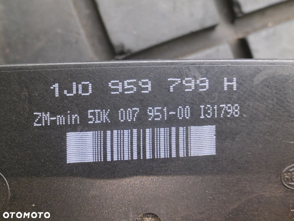 MODUŁ KOMFORTU VW PASSAT B5 GOLF IV SEAT LEON TOLEDO 1J0959799H - 2