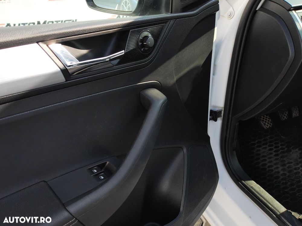 Skoda RAPID 1.0 TSI Ambition - 8