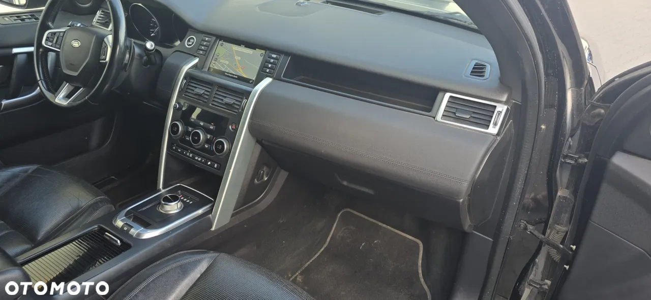 Land Rover Discovery Sport - 31