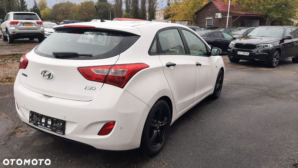 Hyundai i30 1.4 Classic - 4