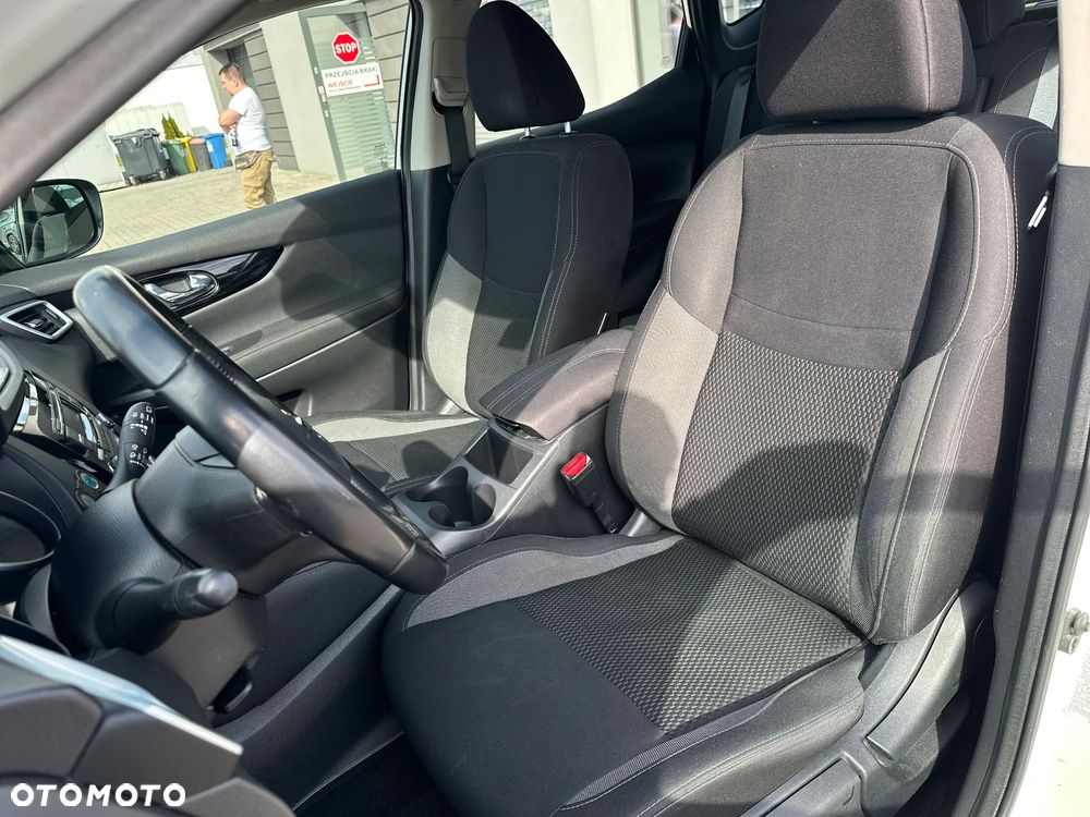 Nissan Qashqai 1.2 DIG-T Acenta EU6 - 13