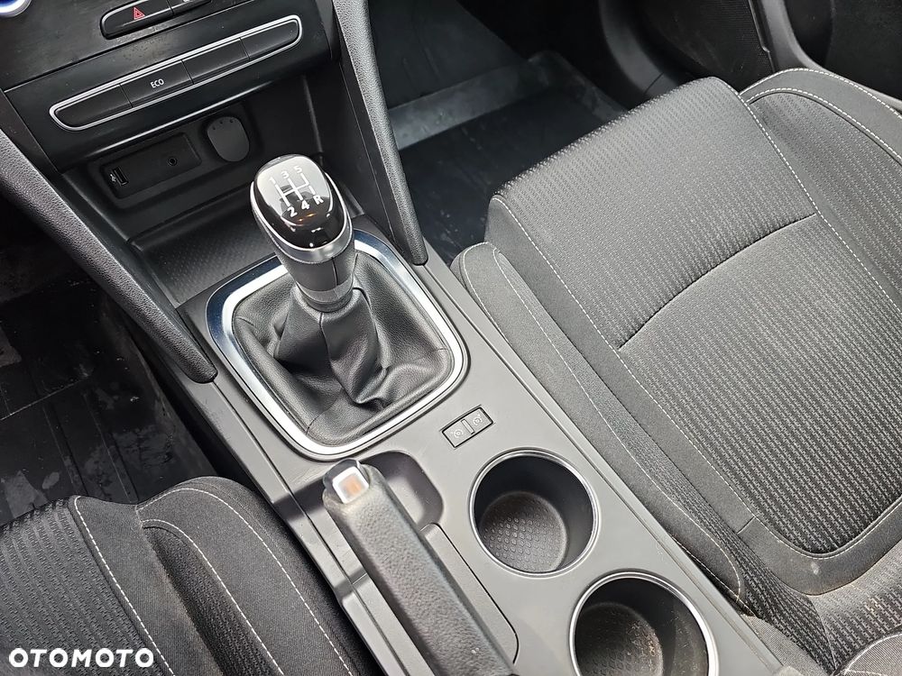 Renault Megane 1.6 SCe Zen - 16