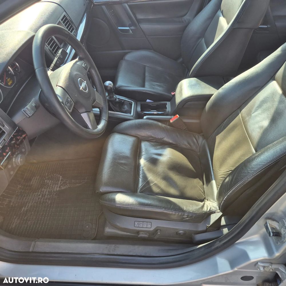 Opel Vectra 1.9 CDTI DPF Business Executive - 6