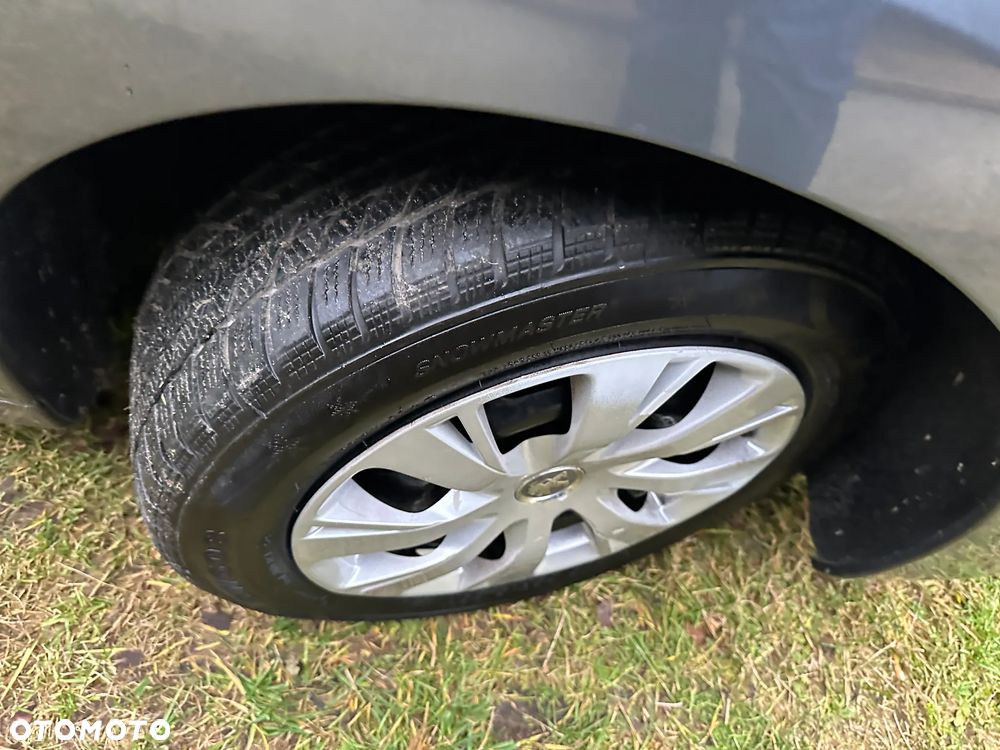 Peugeot 207 75 Filou - 11