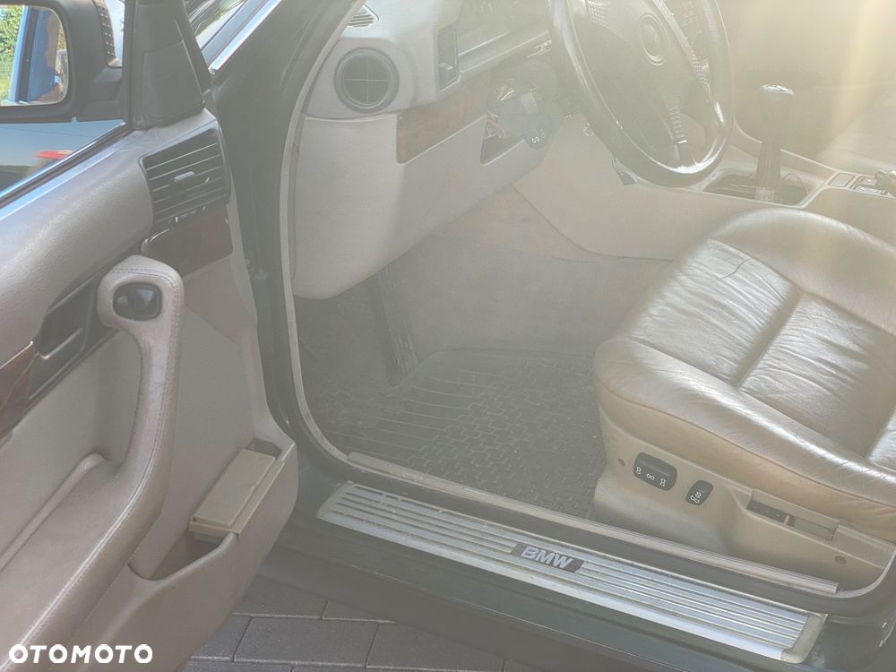 BMW Seria 5 - 16