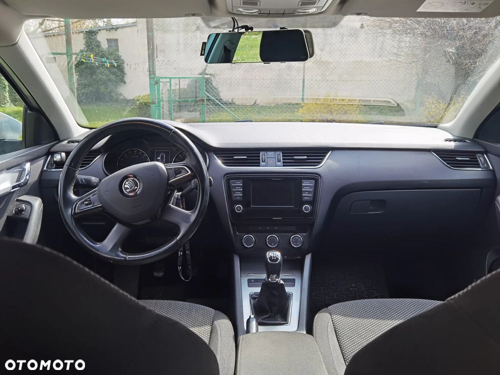 Skoda Octavia 1.6 TDI Ambition - 5