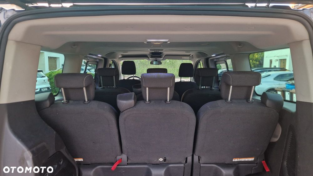 Ford Tourneo Custom - 18