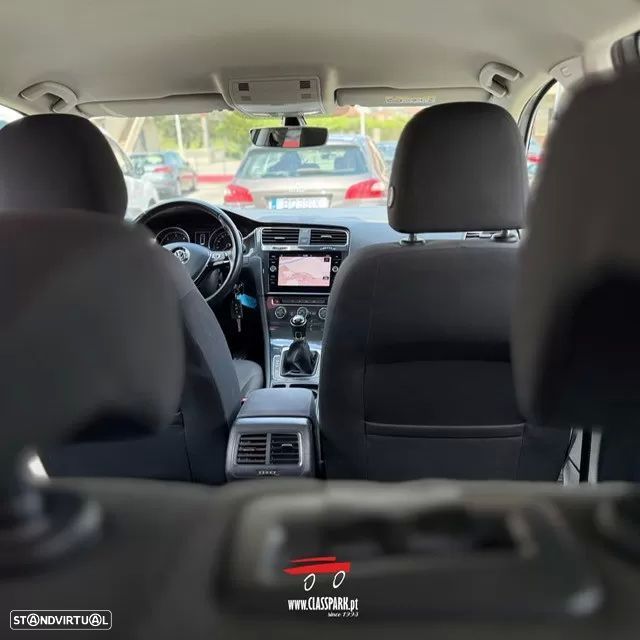 VW Golf 1.6 TDI Confortline - 9