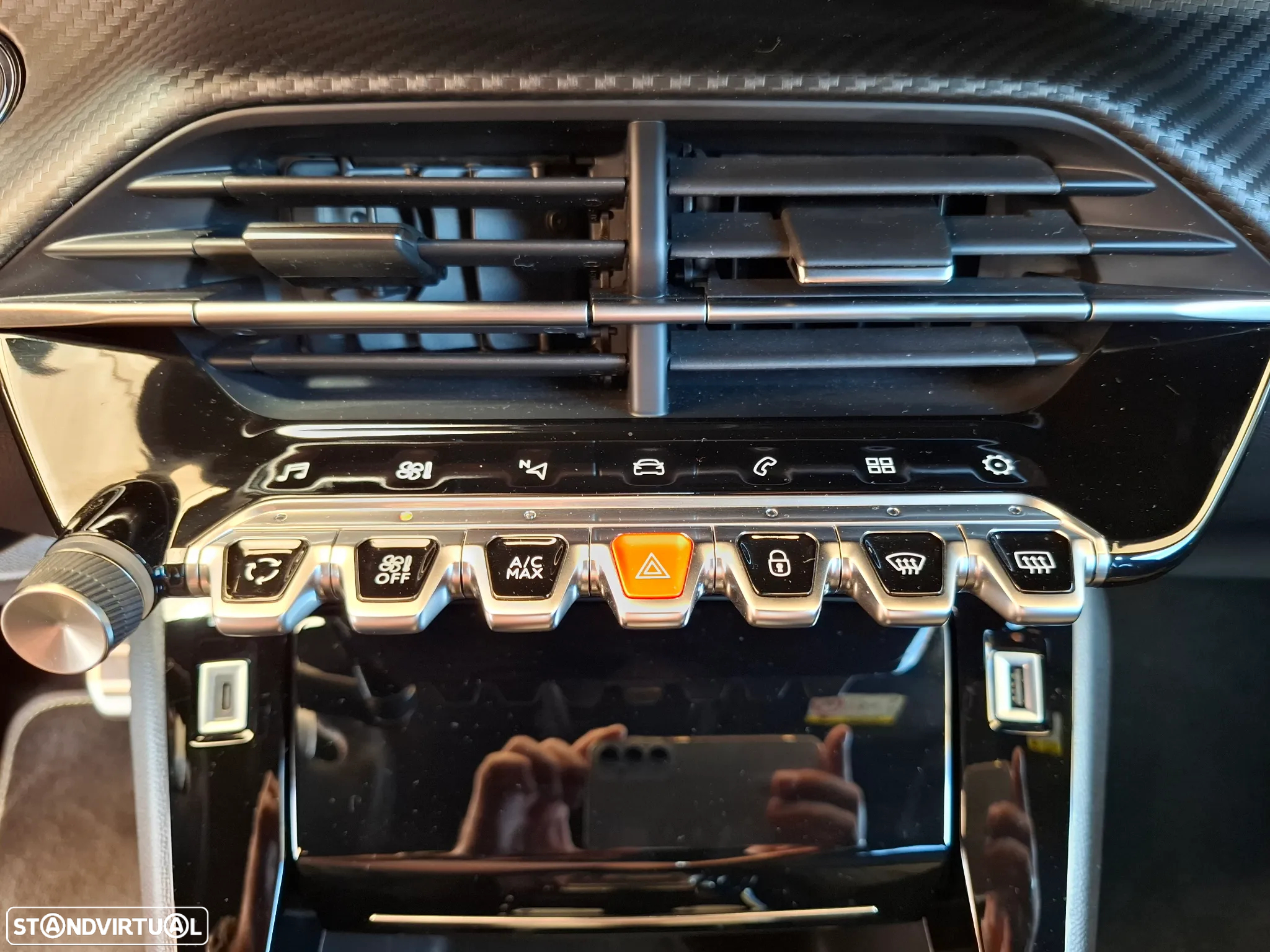 Peugeot 2008 1.2 PureTech GT Line EAT8 - 24