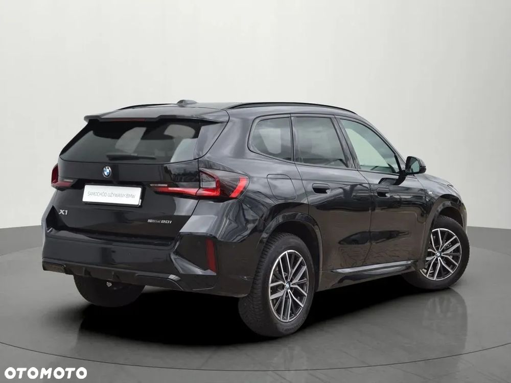 BMW X1 sDrive20i M Sportpaket - 3