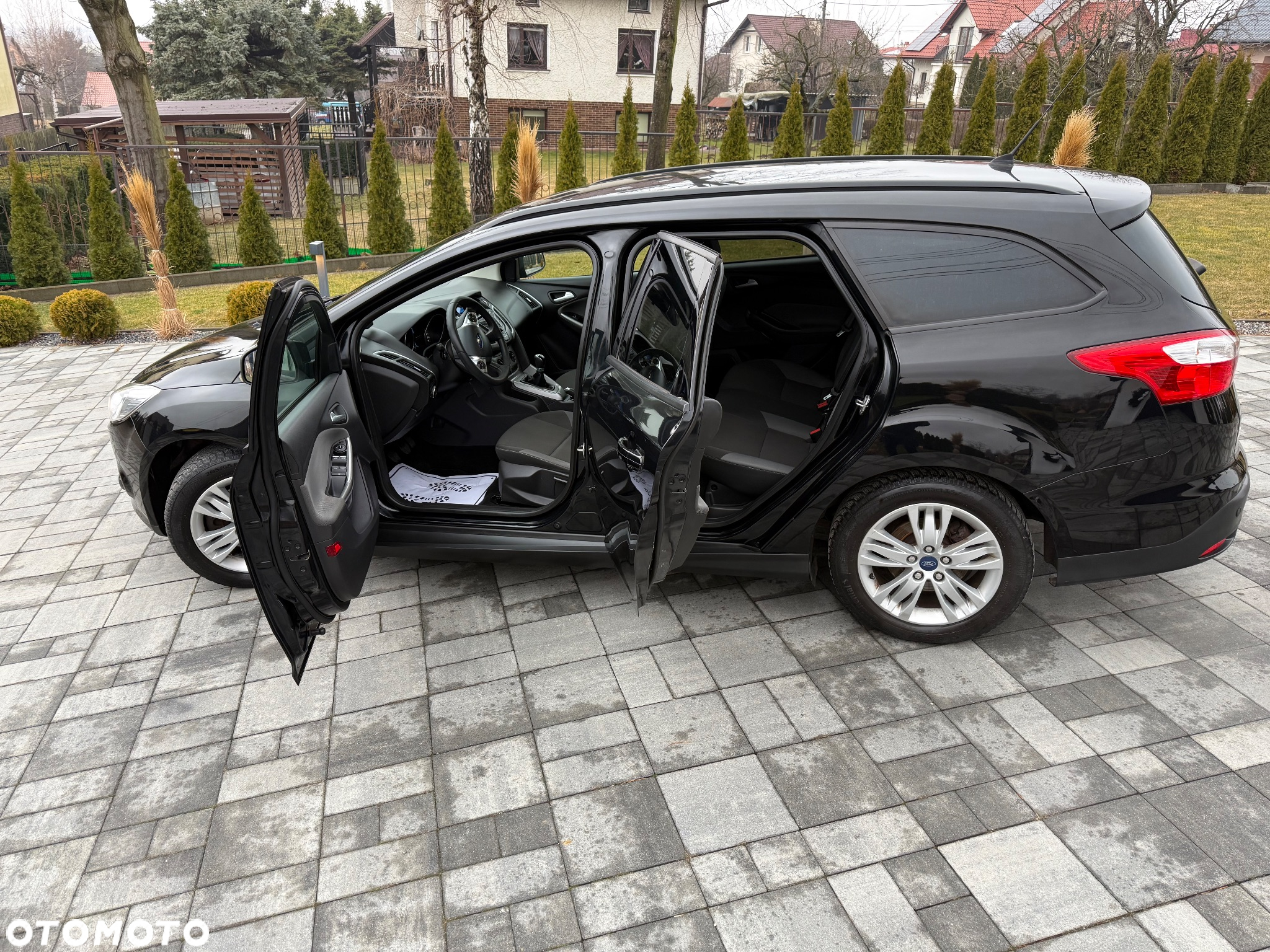 Ford Focus 1.6 Trend - 28
