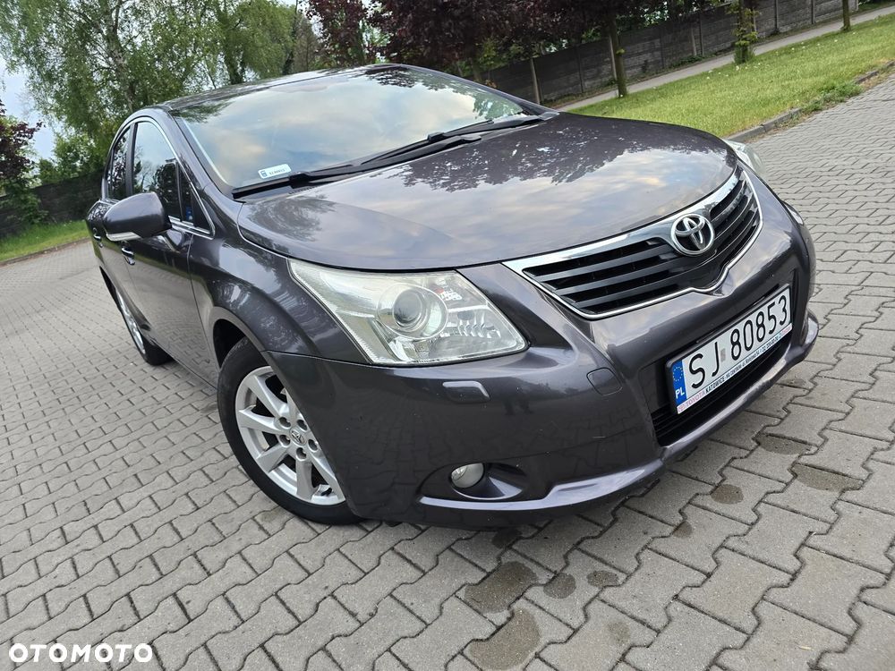 Toyota Avensis 2.0 D-4D Luna - 11
