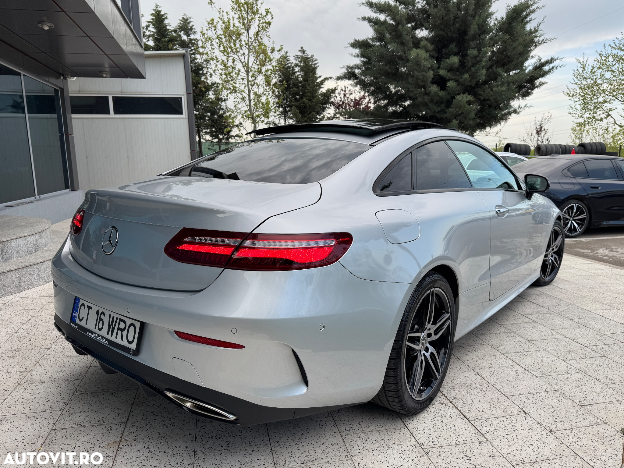 Mercedes-Benz E 200 Coupe 9G-TRONIC AMG Line - 14