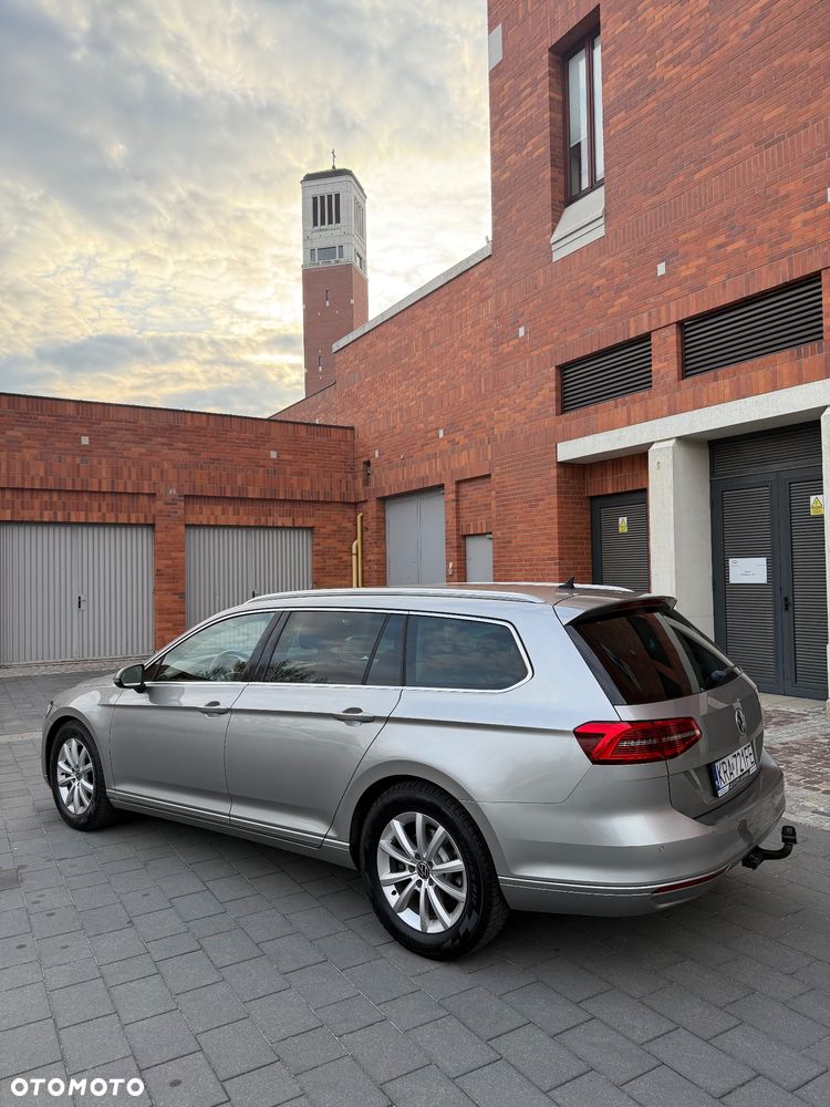 Volkswagen Passat - 28