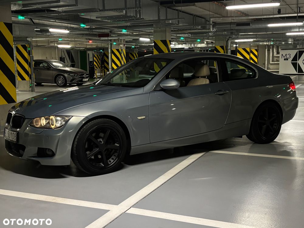 BMW Seria 3 325i M Sport Edition - 4