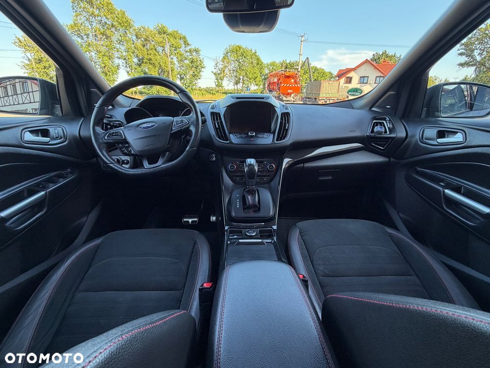 Ford Kuga 2.0 TDCi 4x4 ST-Line - 33