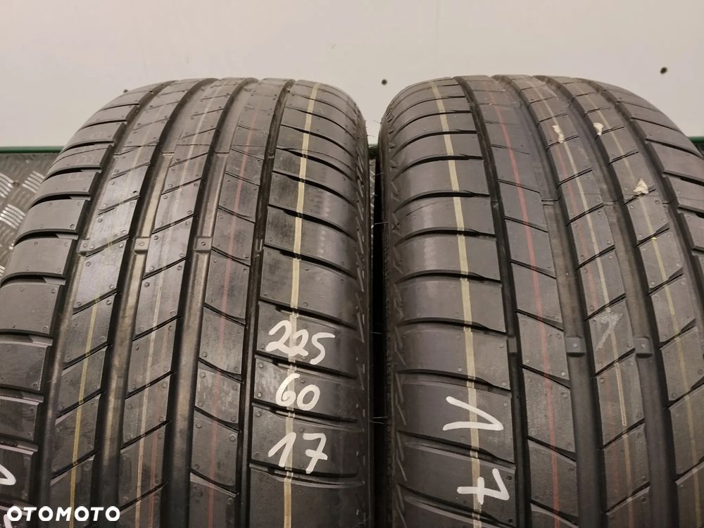 2x Bridgestone Turanza T005 225/60/17 99Y AO nr.1764 - 2