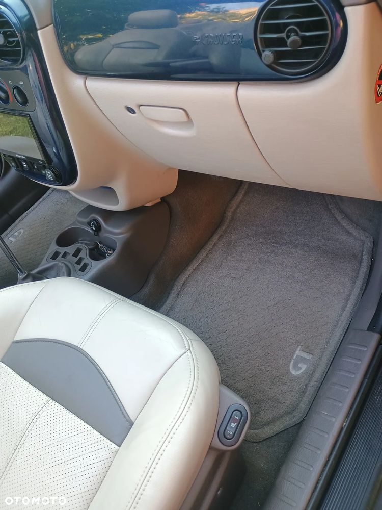 Chrysler PT Cruiser - 24