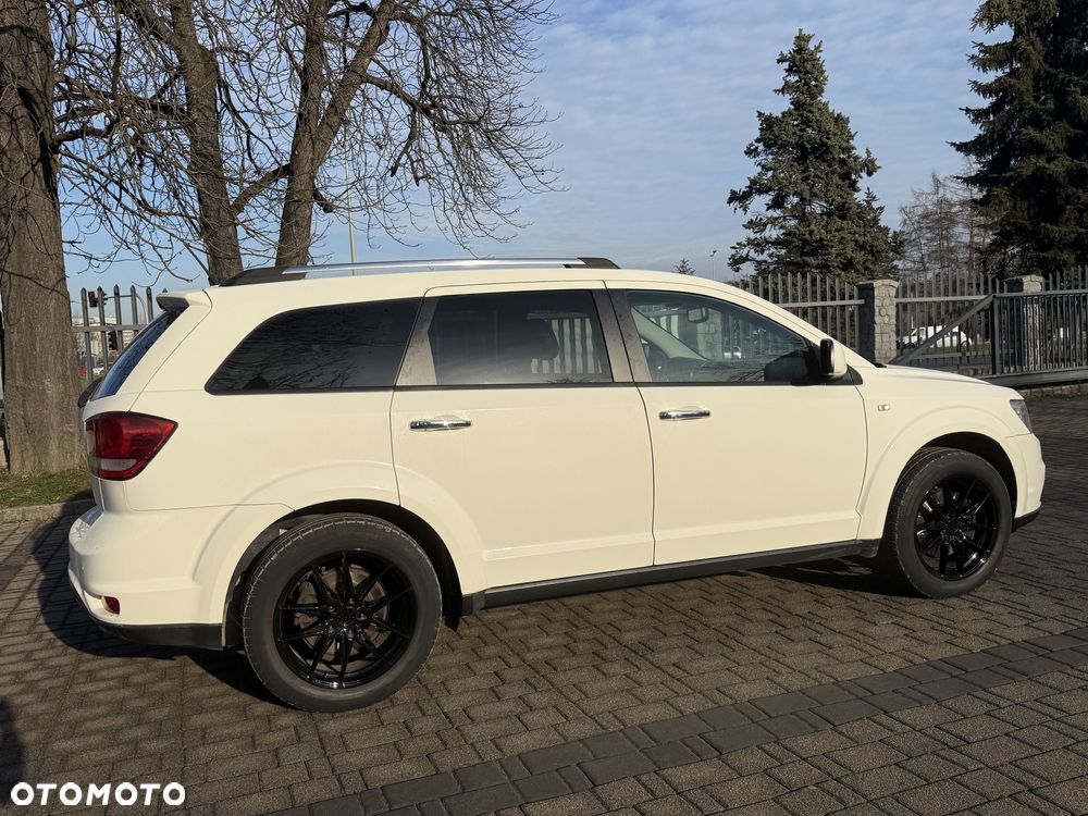 Fiat Freemont 2.0 Multijet Lounge AWD - 4