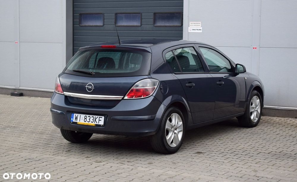 Opel Astra 1.6 Edition - 4