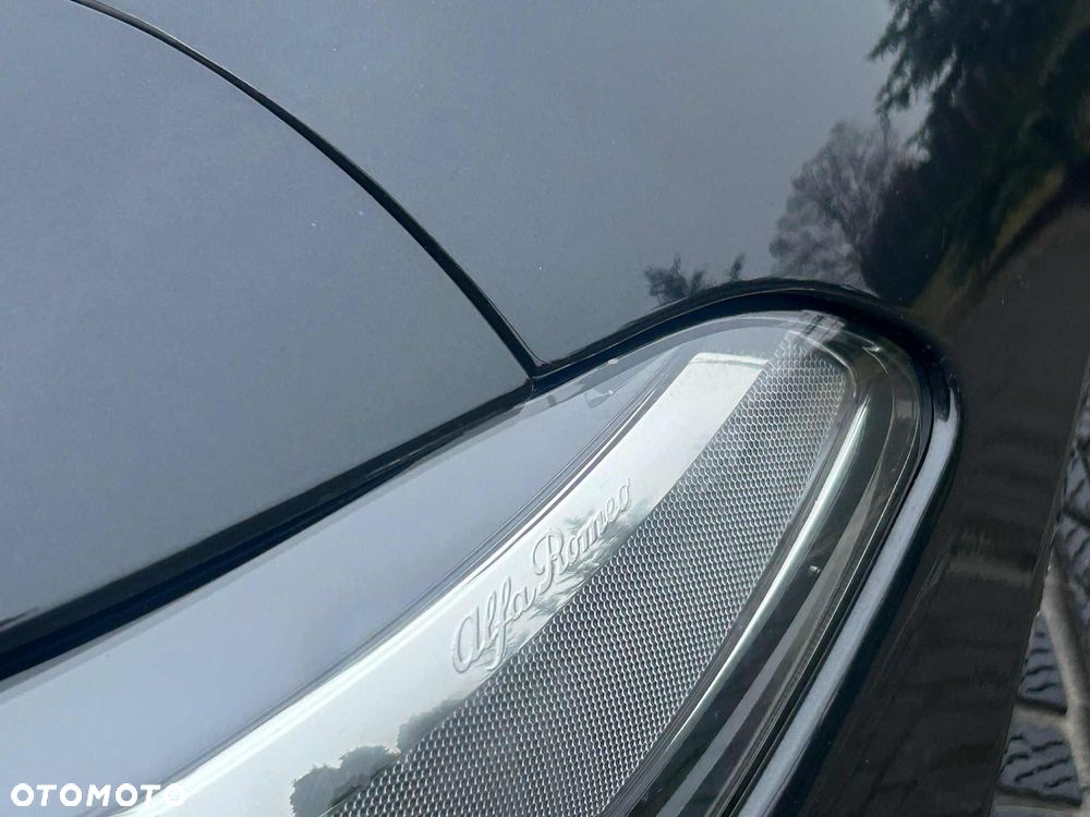 Alfa Romeo Giulia - 4