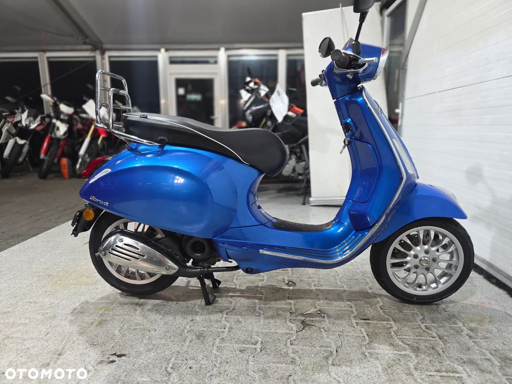 Piaggio Vespa - 24