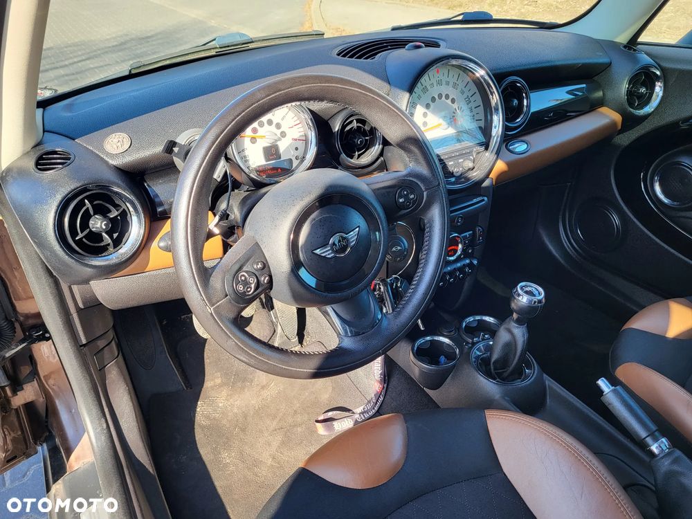 MINI Cooper Brick Lane - 11