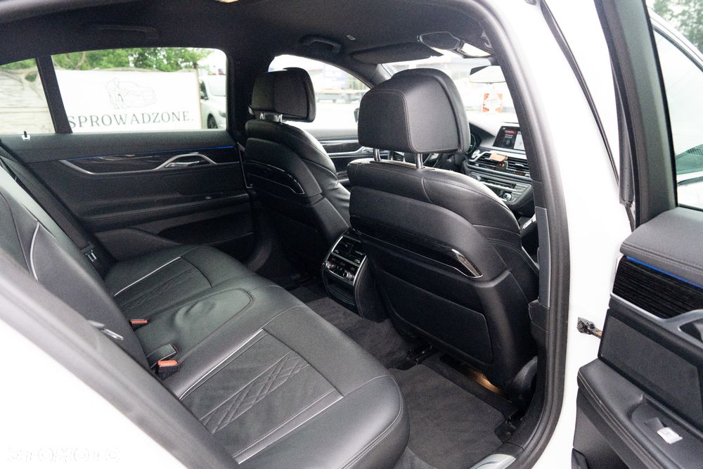 BMW Seria 7 730d xDrive - 25