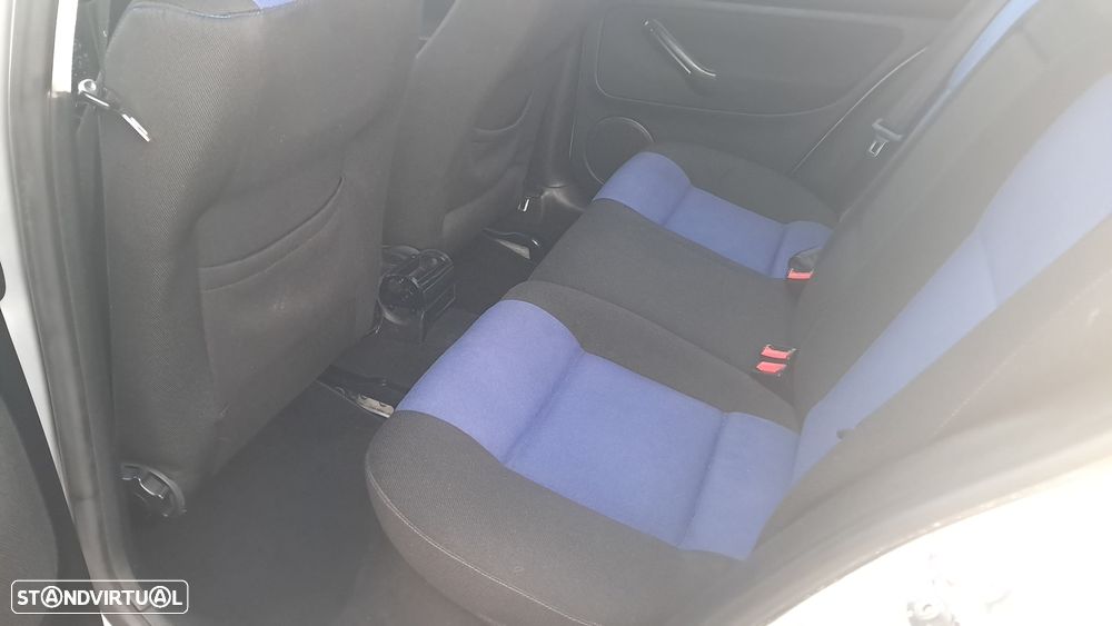 VW Golf 1.9 TDi Confortline AC - 14