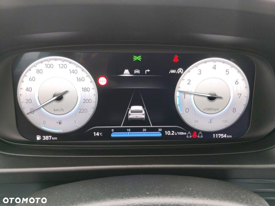 Hyundai i20 - 18