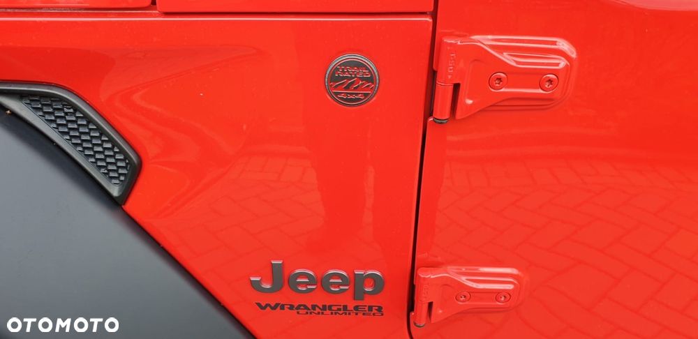 Jeep Wrangler - 25